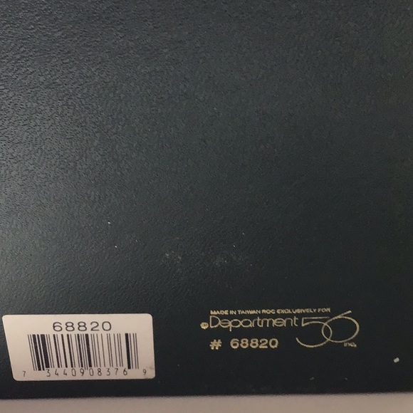 Winter Tales of the Snowbabies. Department 56 - Picture 5 of 5